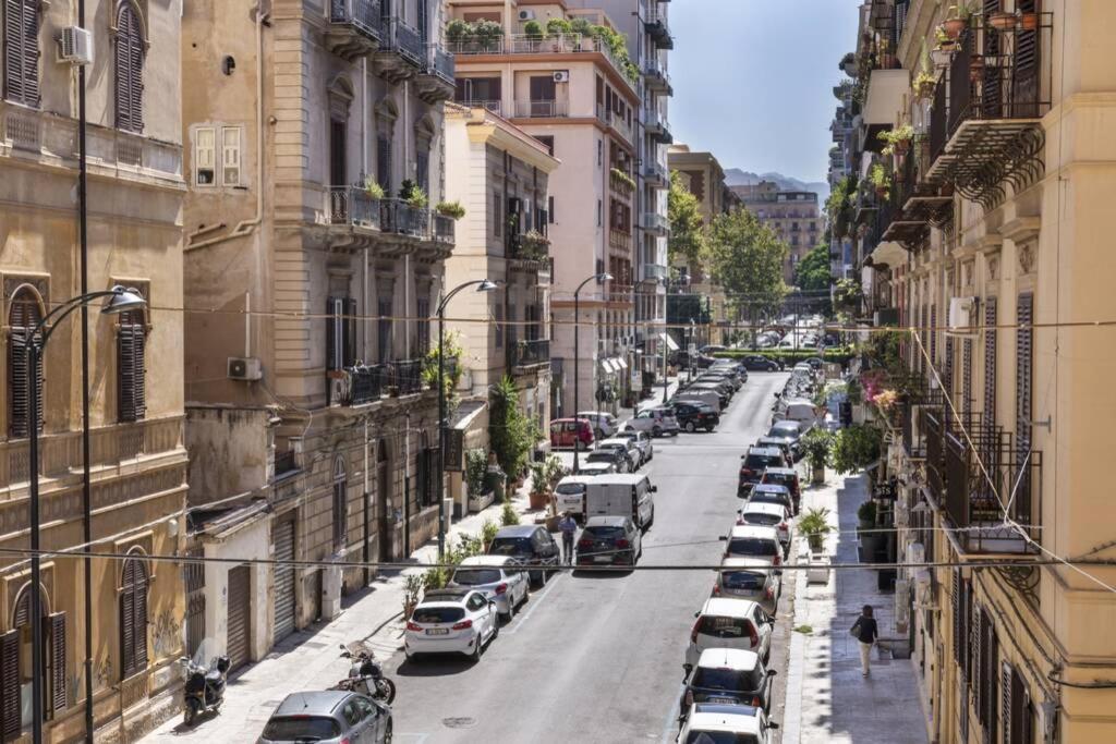 Al Politeama Apartment Палермо Екстериор снимка